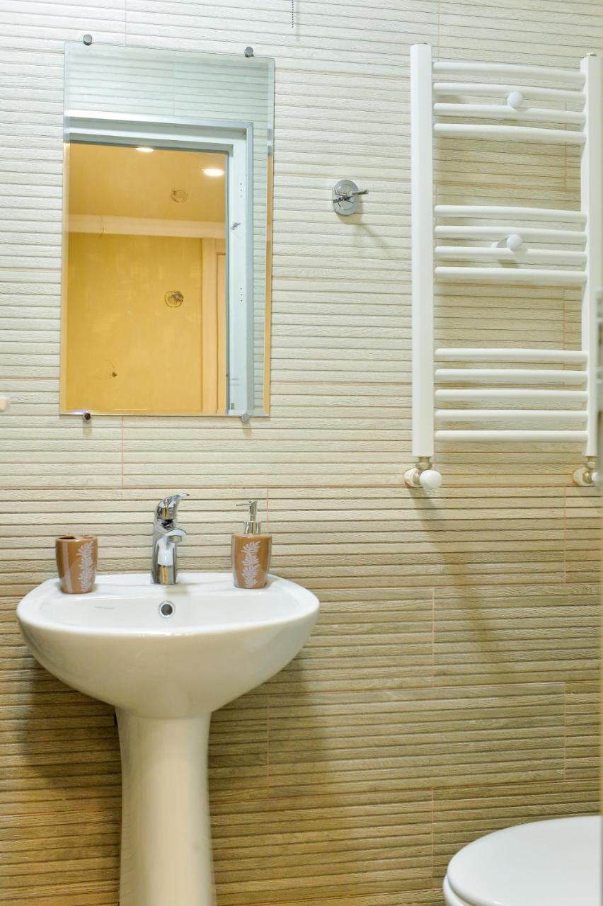Hostel Look Kutaisi Bagian luar foto