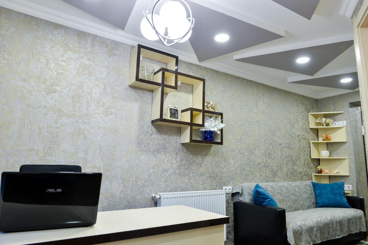 Hostel Look Kutaisi Bagian luar foto