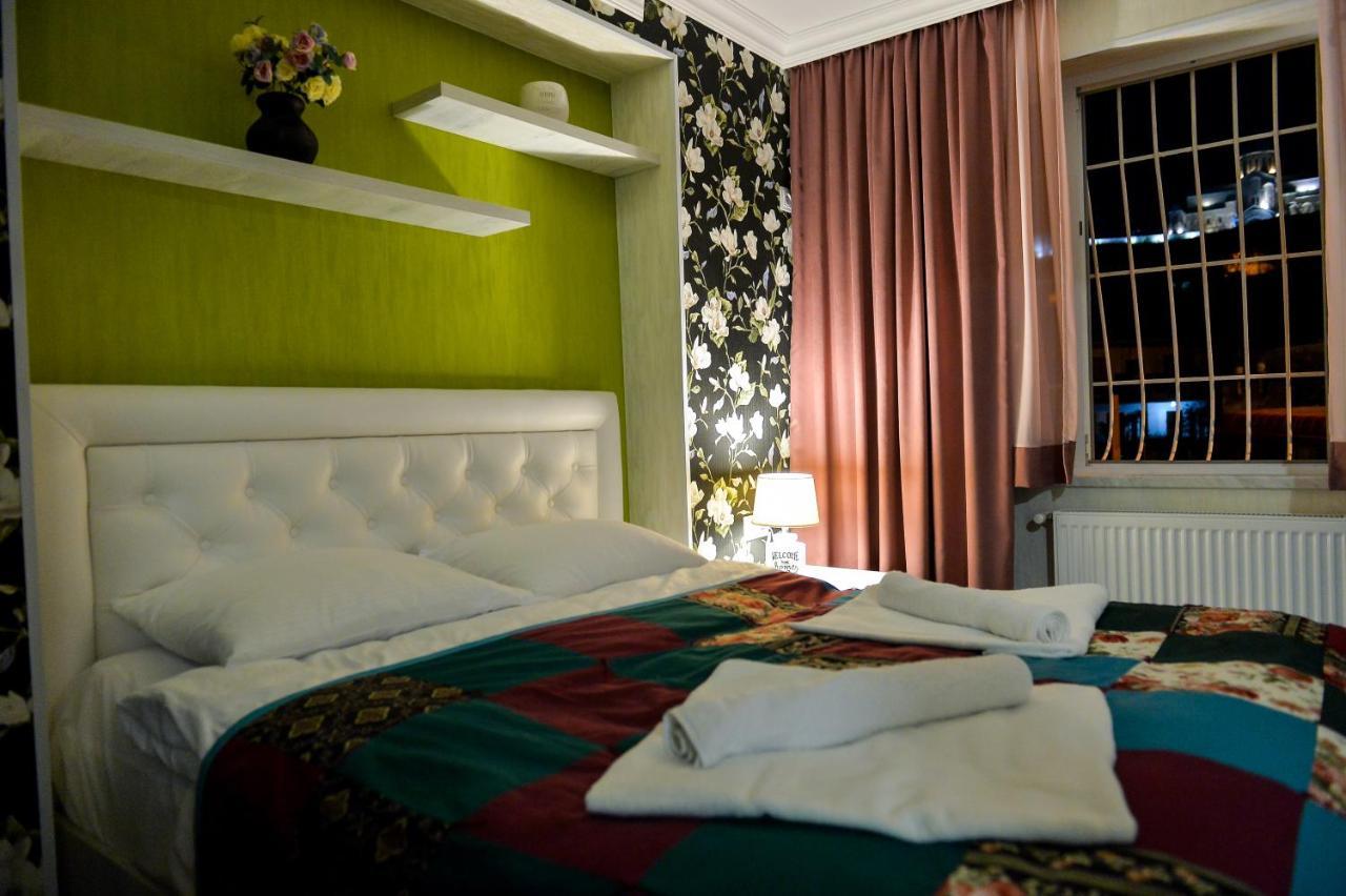 Hostel Look Kutaisi Bagian luar foto
