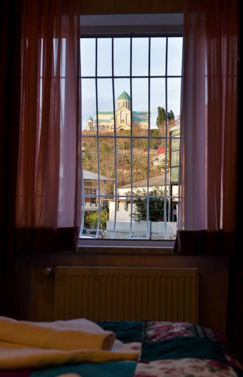 Hostel Look Kutaisi Bagian luar foto