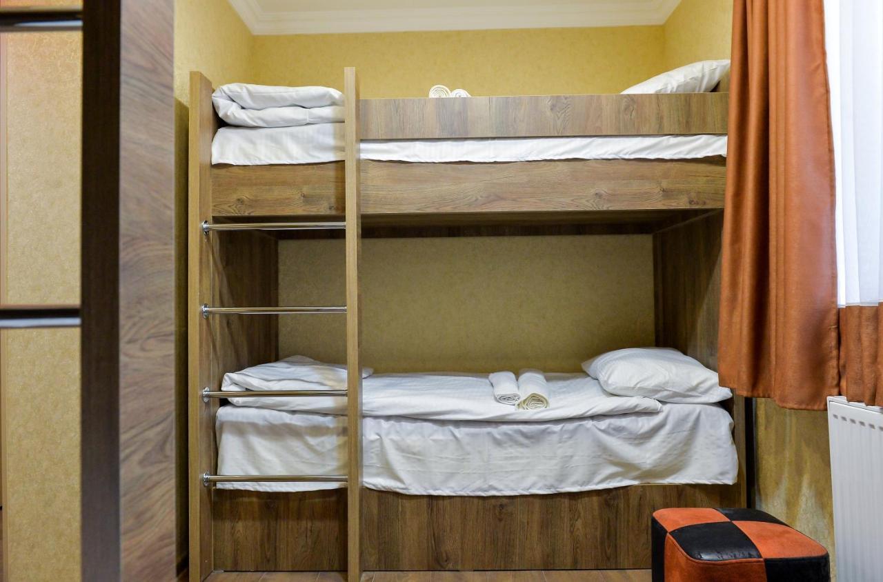 Hostel Look Kutaisi Bagian luar foto