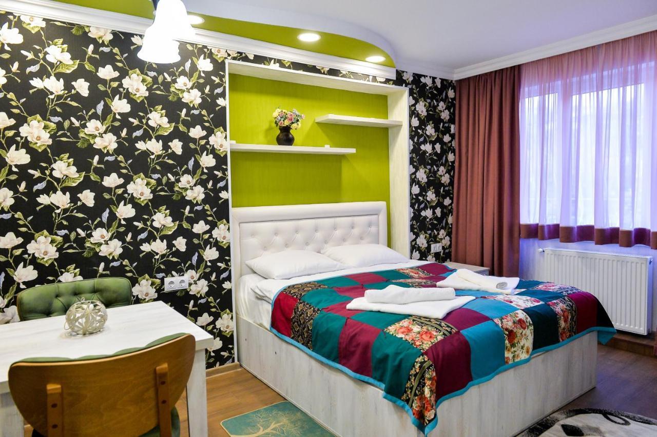 Hostel Look Kutaisi Bagian luar foto